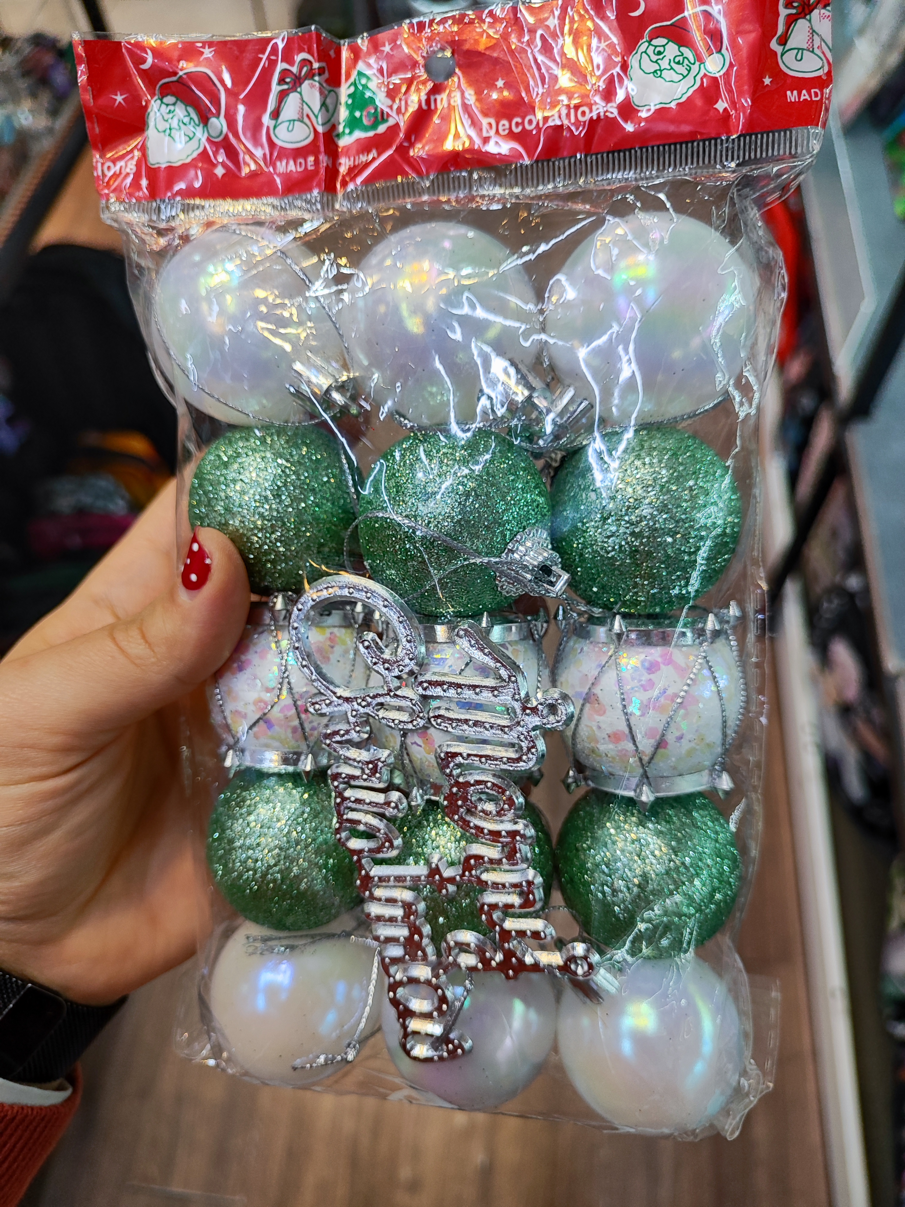 پک تزیینات کریسمس 16 تایی صدفی و سبز | سایز متوسط و شیک