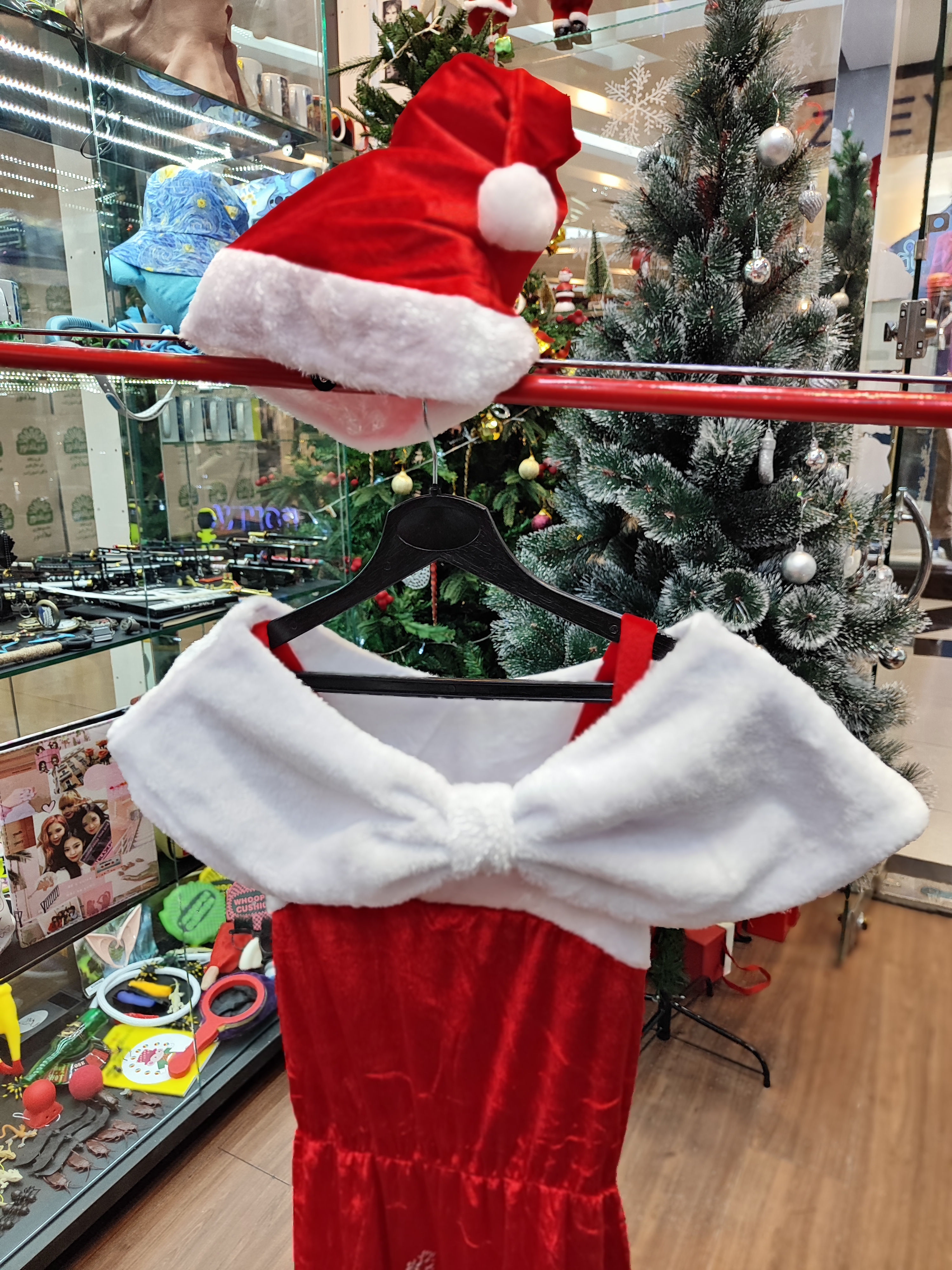 لباس مامان نوئل زنانه مخملی وارداتی | پیراهن بندی کریسمسی شیک فری‌سایز