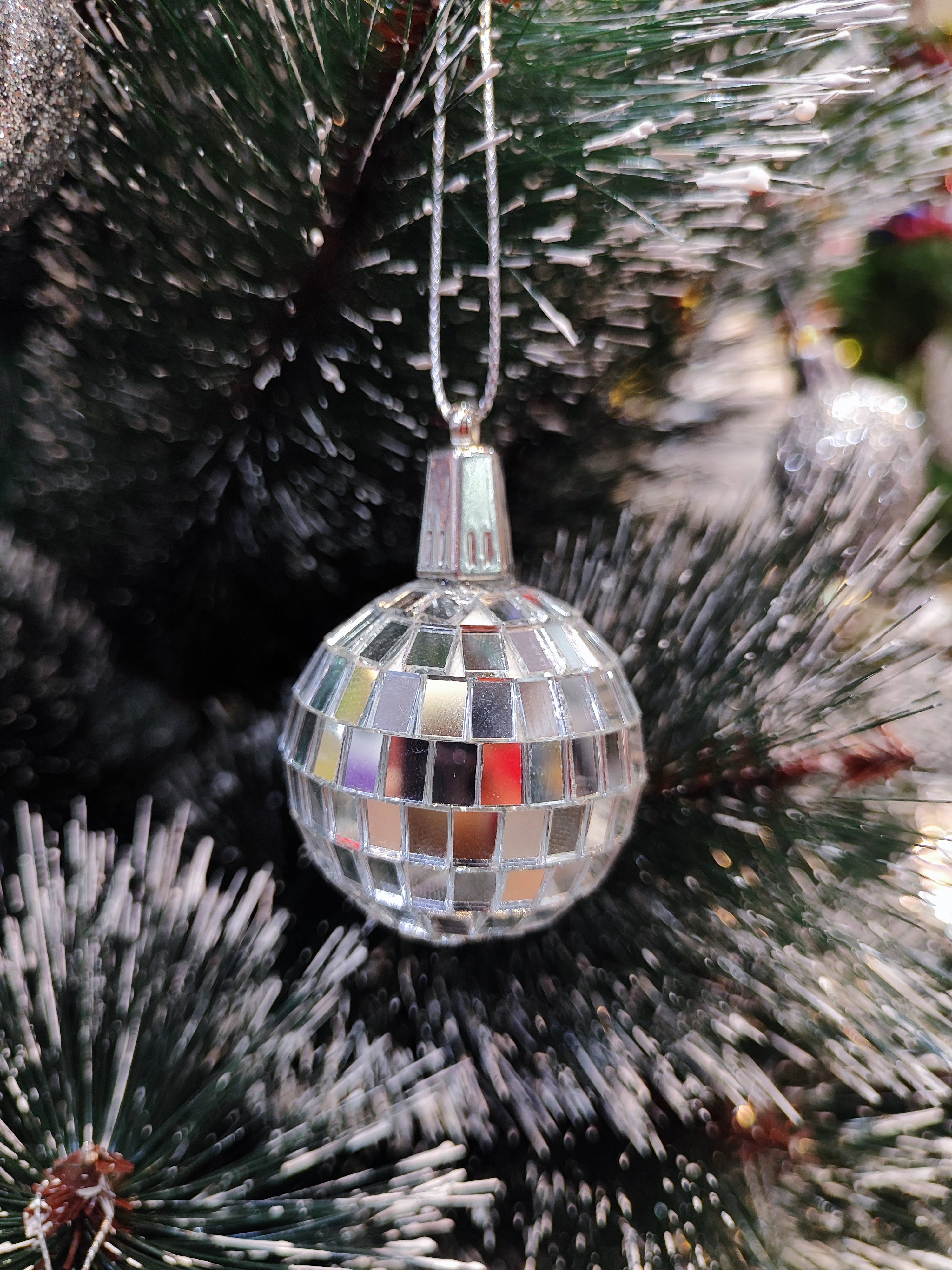 گوی آینه‌ای درخت کریسمس شیشه‌ای ✨ | براق و خاص