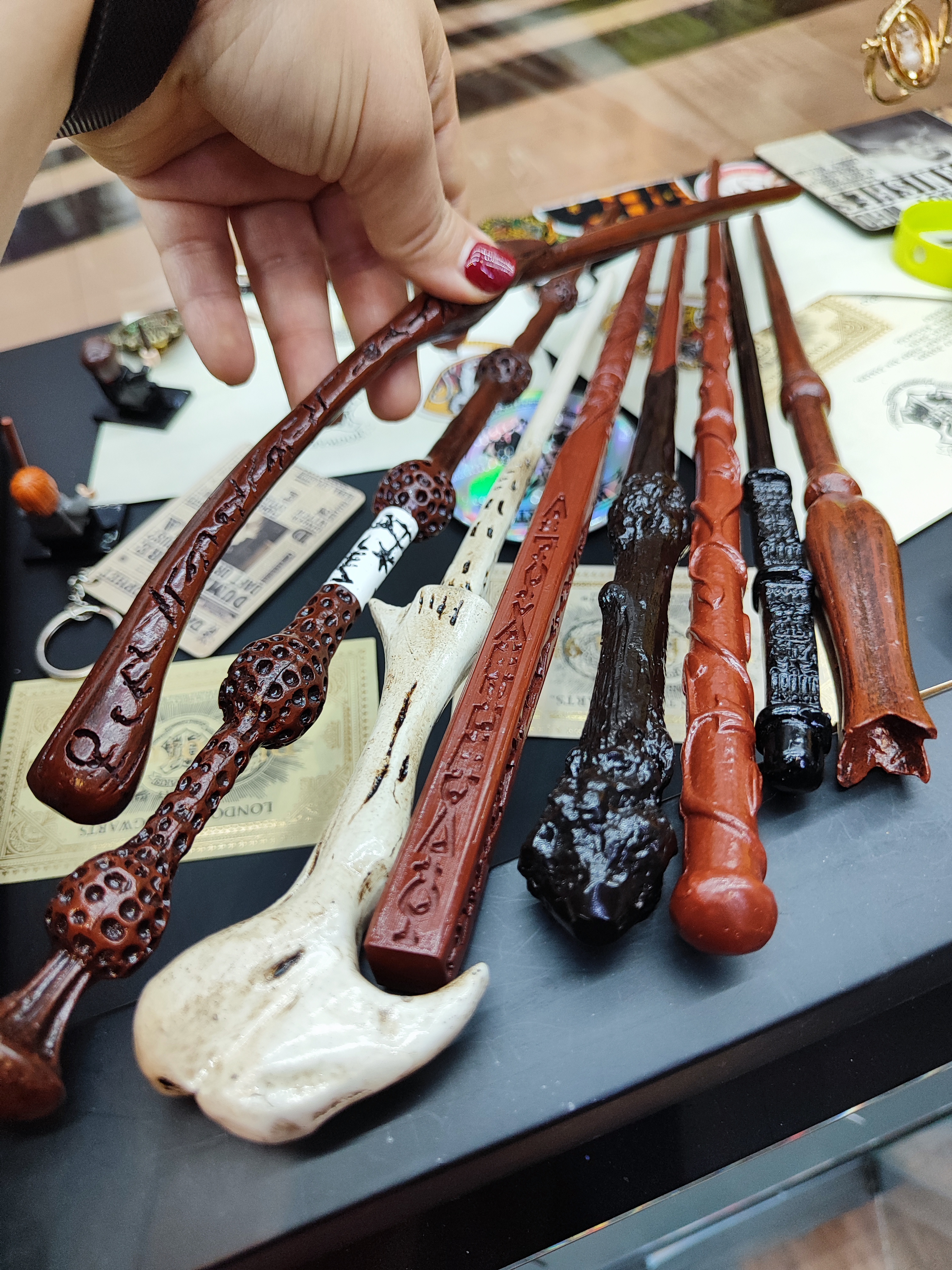 چوب‌دستی اورجینال هری پاتر (نسخه کلکسیونی + پک کامل جادویی)